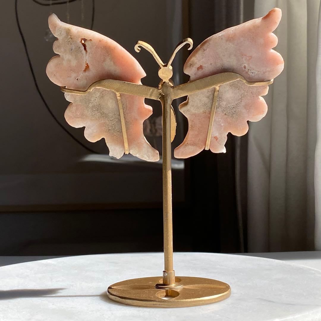 ★★★破格 最終特価【 ピンクアメジスト バタフライ 原石 台座付き 蝶