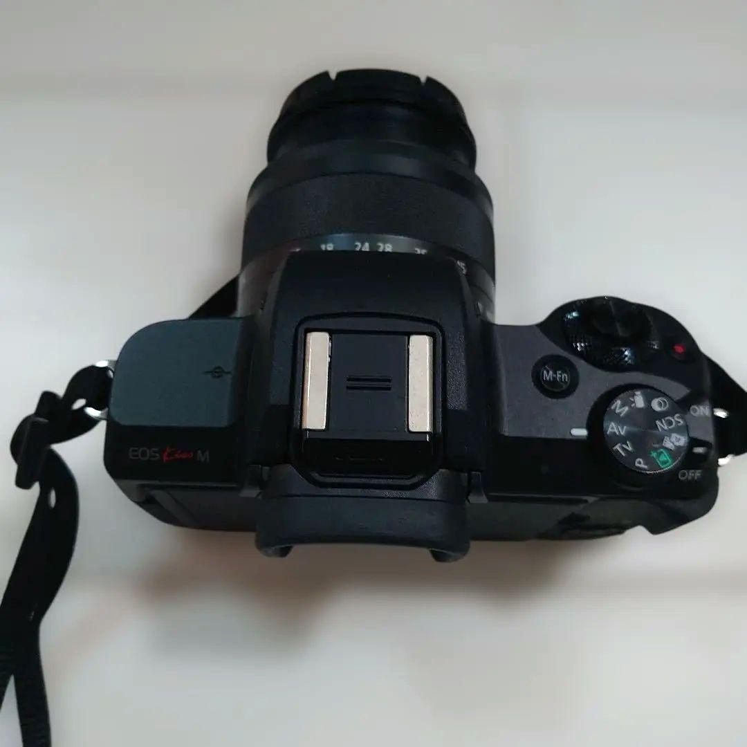 Canon EOS Kiss M デジタル一眼レフ 本体
