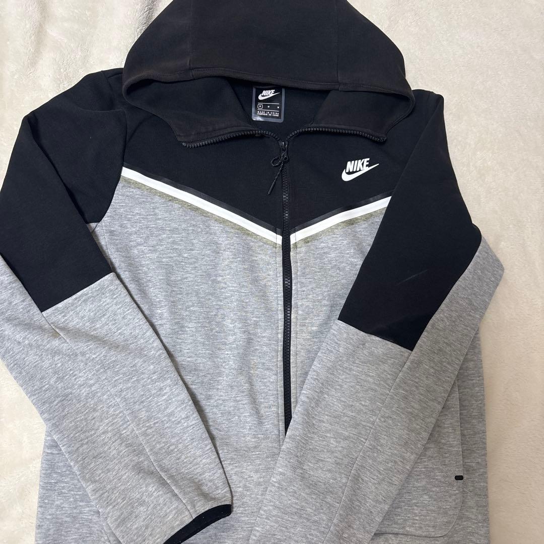 ナイキテックフリースセットアップM ブラックグレー