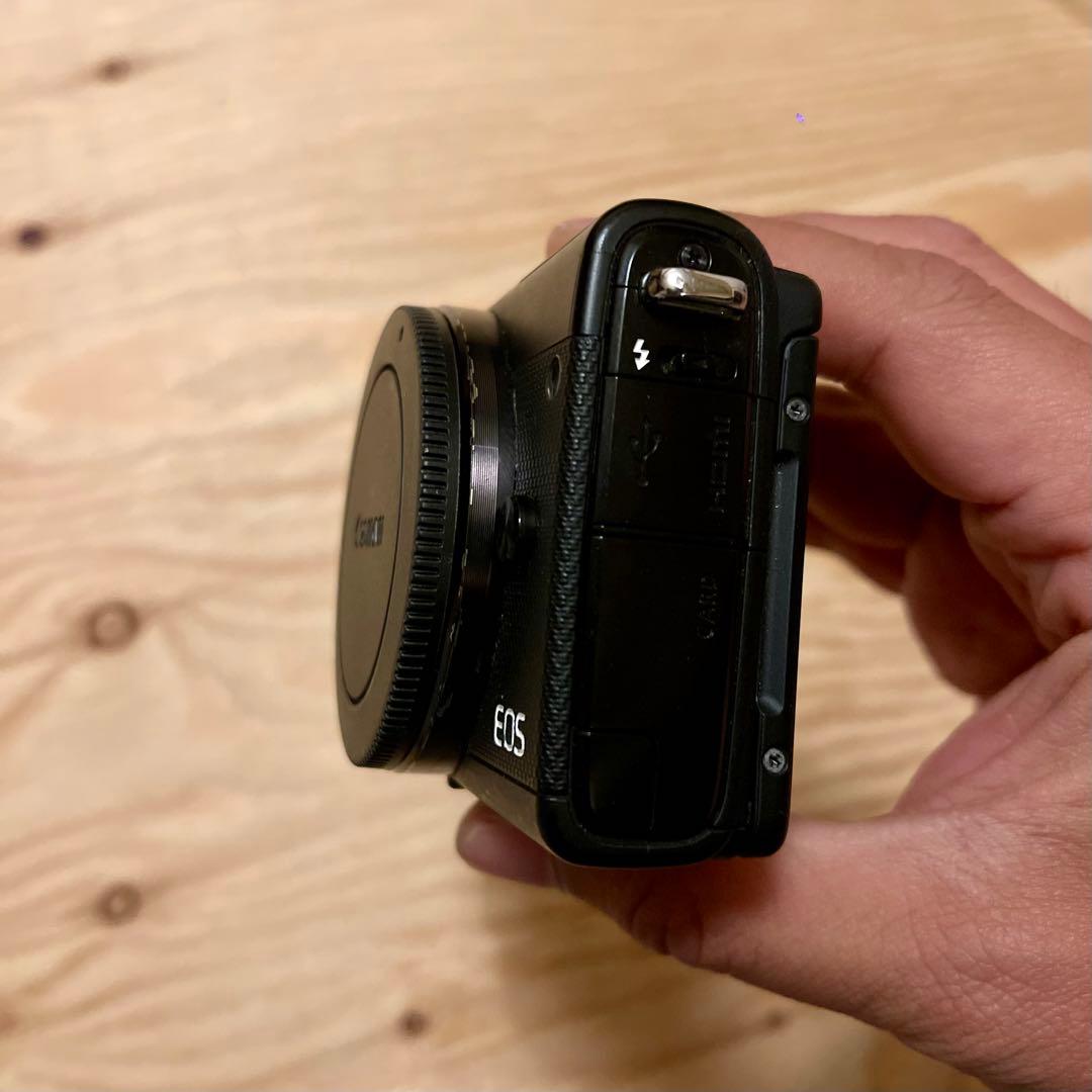 Canon ミラーレス一眼EOS M100 & Mシリーズ専用超広角ズームレンズ