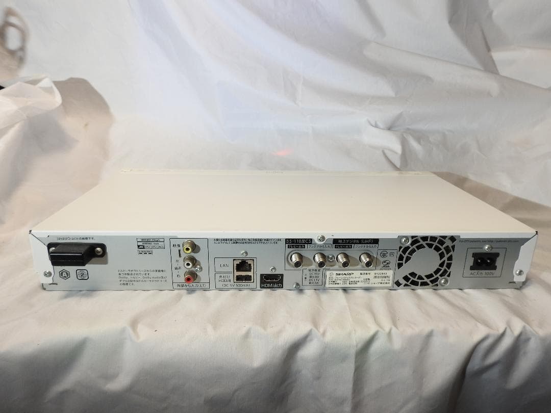 SHARP BD-W1800W ブルーレイレコーダー　2番組録画