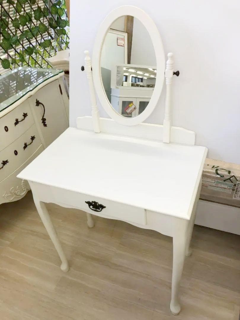 ドレッサー　スツール付き　ホワイト　アンティーク　ロココ　猫脚　輸入インテリア