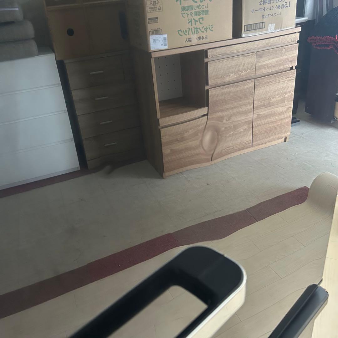 ア
