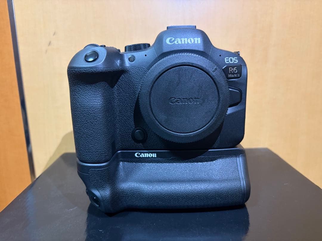 キヤノン EOS R6 Mark II ボディ + BG-R10
