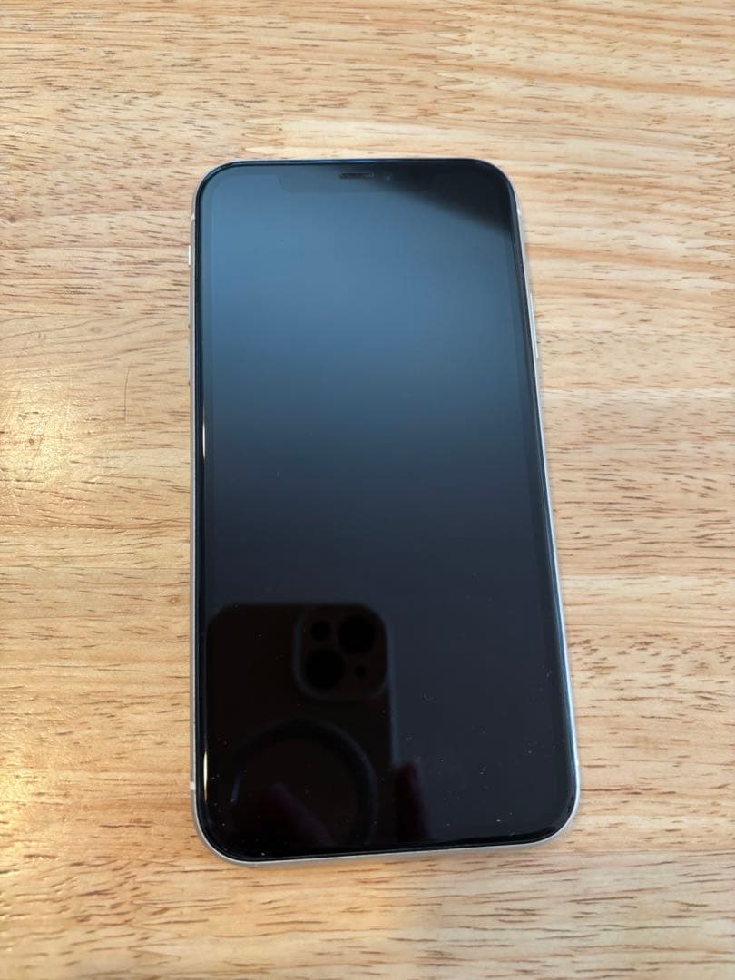 iPhone 11 ホワイト 64GB