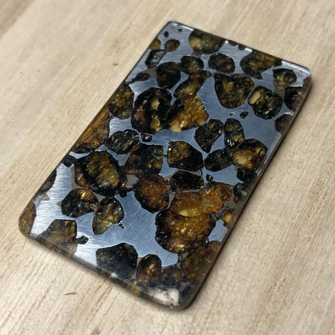 化*砲様 パラサイト隕石 隕石　石鉄隕石　セリコ隕石 美品　重さ約6ｇ　ケース付