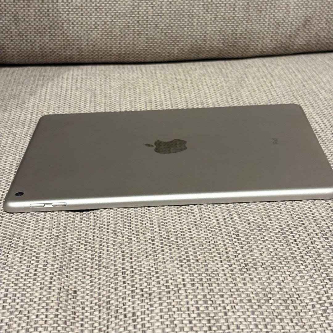 Apple iPad 第6世代 Wi-Fi モデル 128GB