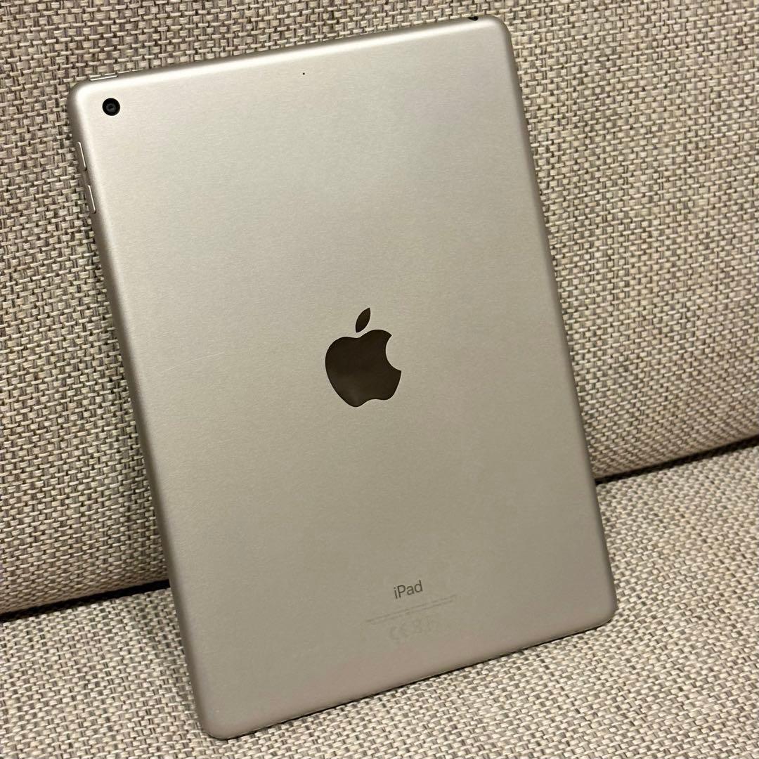 Apple iPad 第6世代 Wi-Fi モデル 128GB