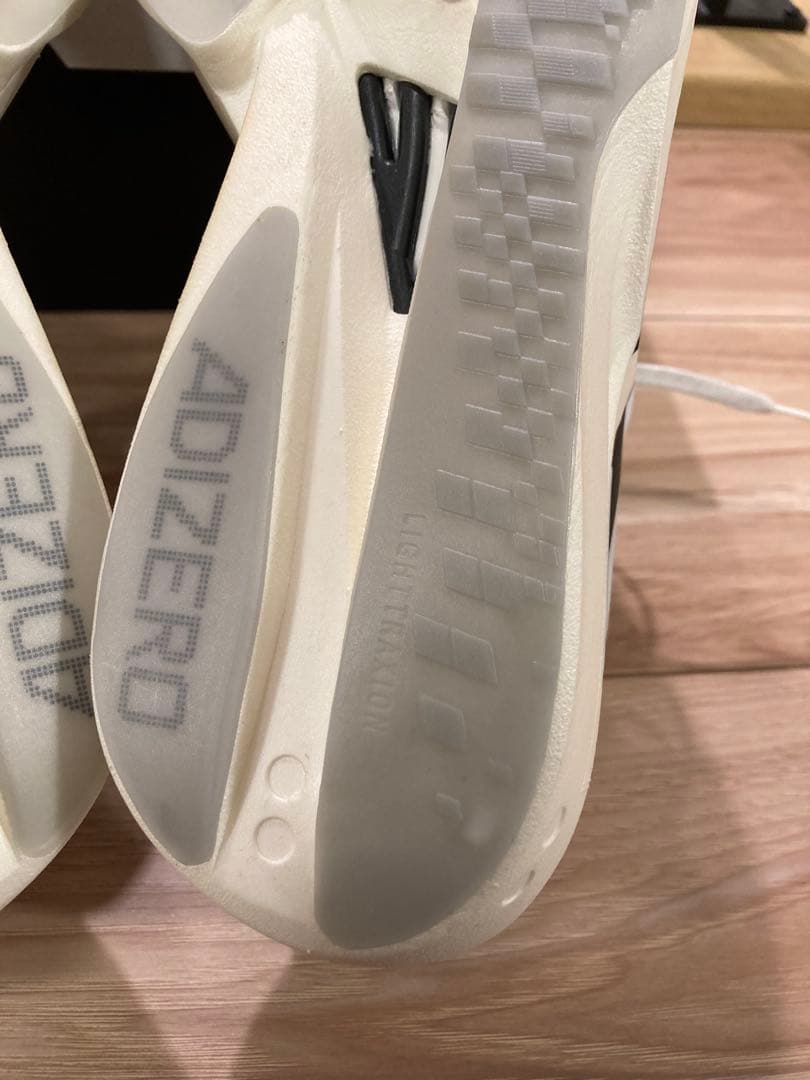 アディゼロ タクミセン11 27.0