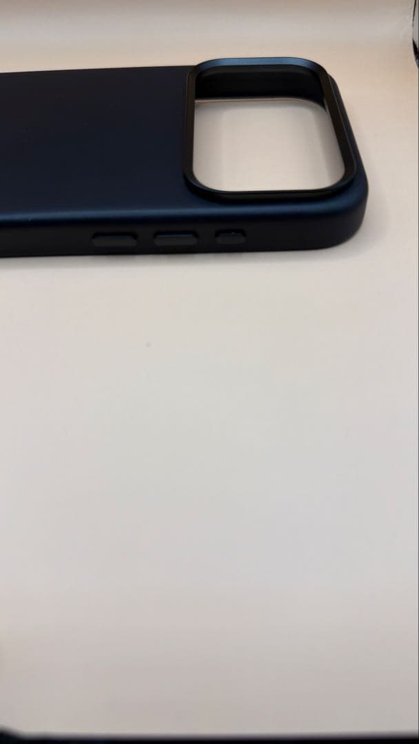 iPhoneアクセサリー NOMAD Traditional Leather Case Pro Max