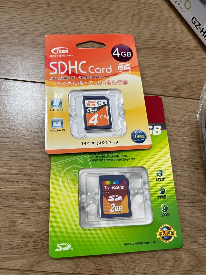 未使用 JVC GZ-HM180 HDビデオカメラ レッド