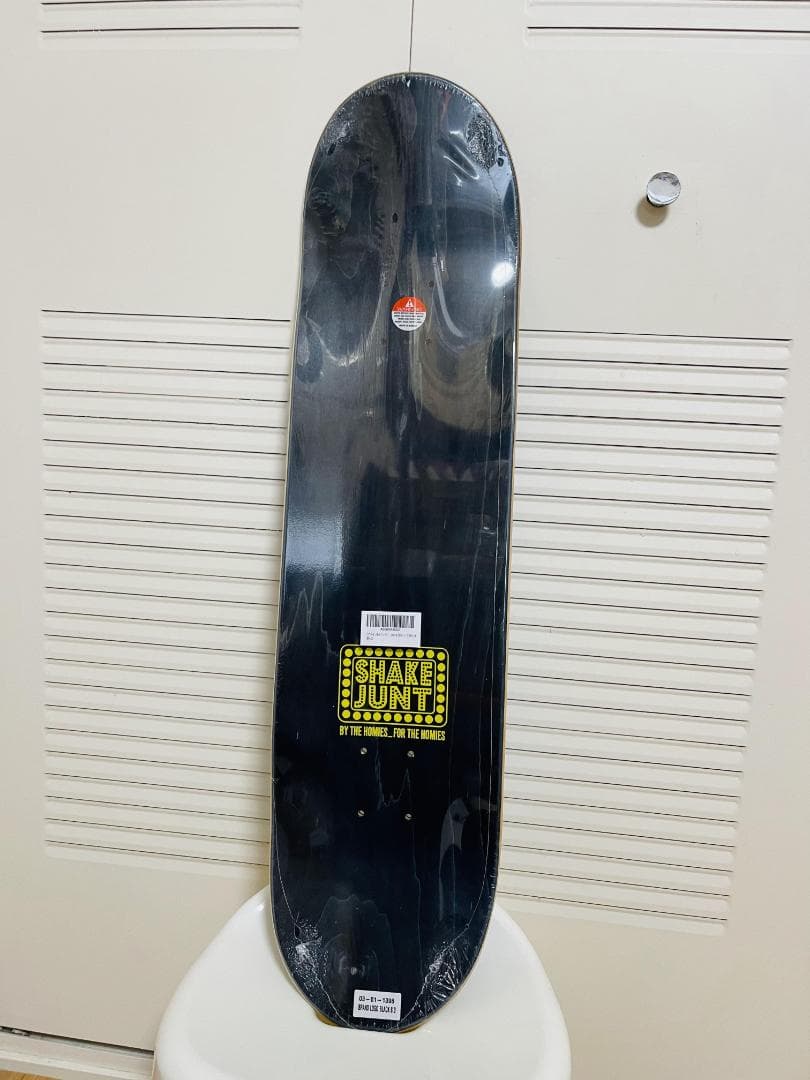台湾製無地黒デッキテープ付き SHAKE JUNT スケートボード 8.0デッキ
