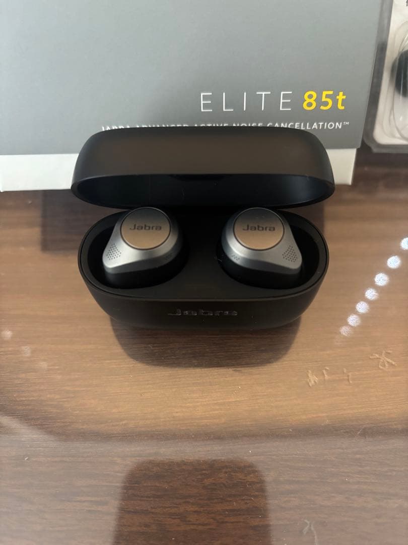 Jabra ELITE 85t ワイヤレスイヤホン　コンプライイヤーピースセット