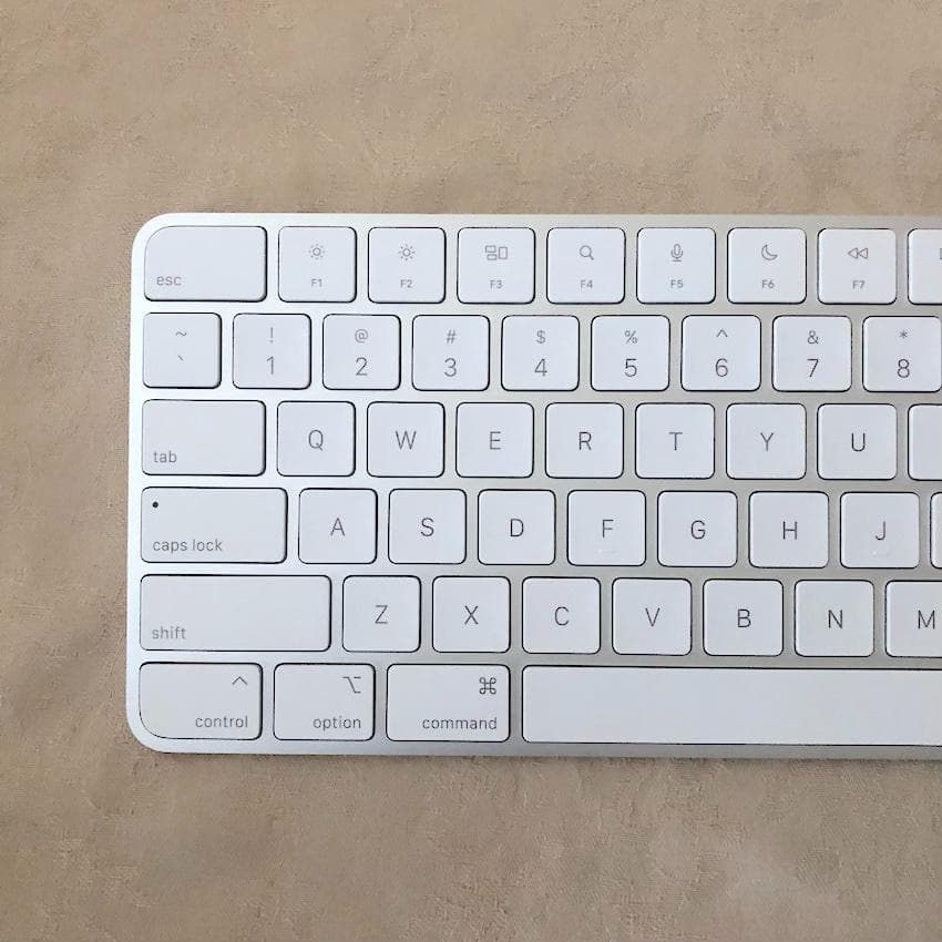 使用少｜Touch ID｜Magic Keyboard｜US配列｜テンキー