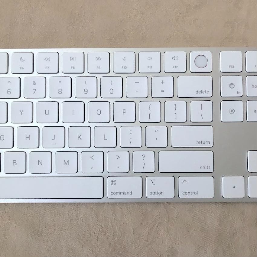 使用少｜Touch ID｜Magic Keyboard｜US配列｜テンキー