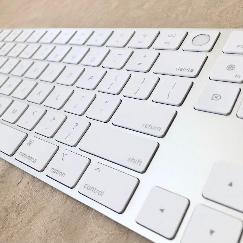 使用少｜Touch ID｜Magic Keyboard｜US配列｜テンキー