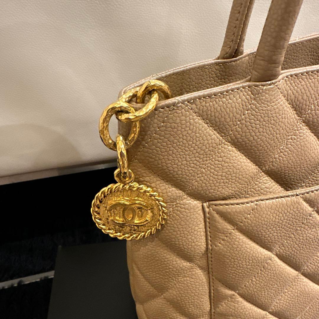《正規品》CHANEL 復刻トート　ベージュ　ゴールド金具　キャビアスキン