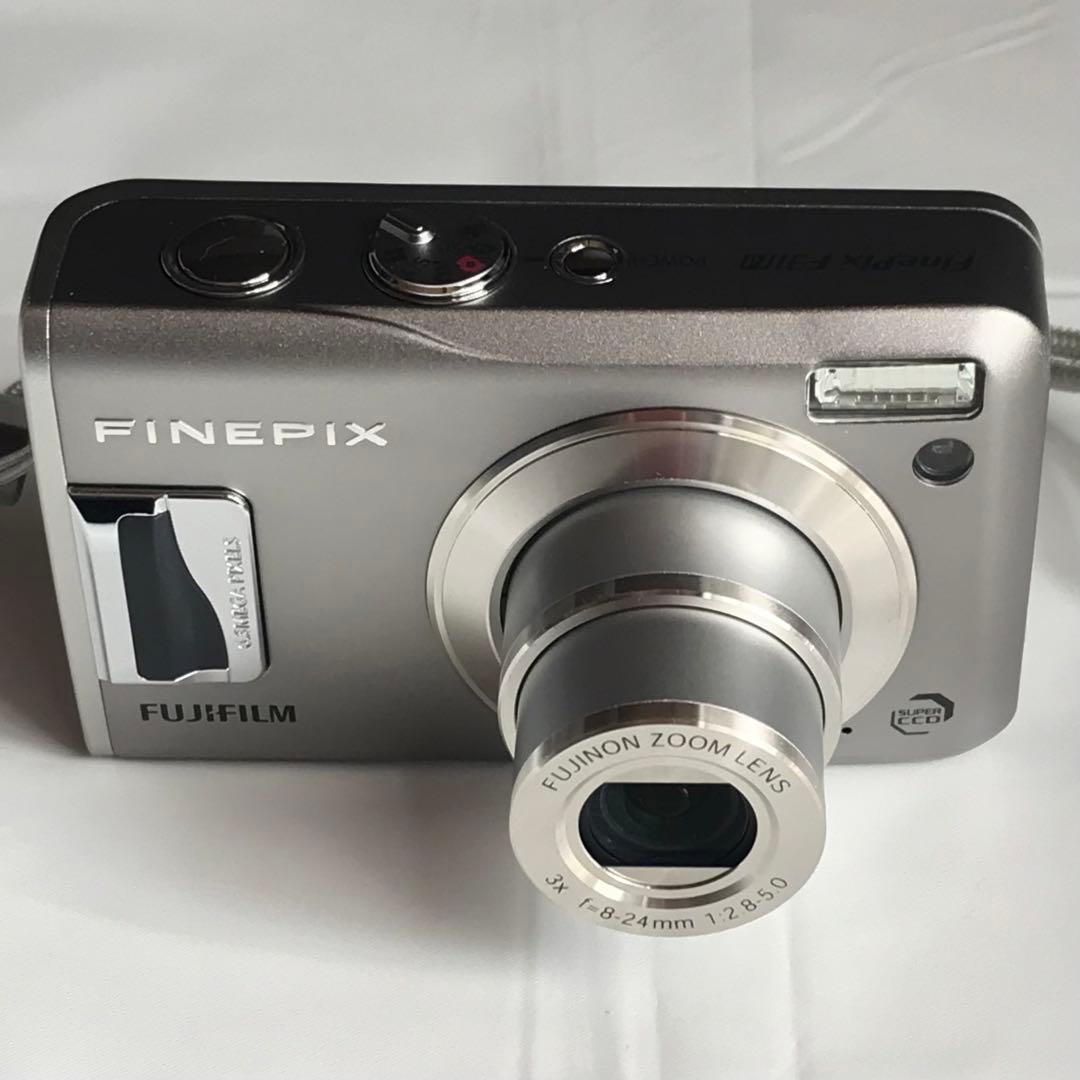 FUJIFILM FinePix F31fd デジカメ 付属品完備 xDカード付