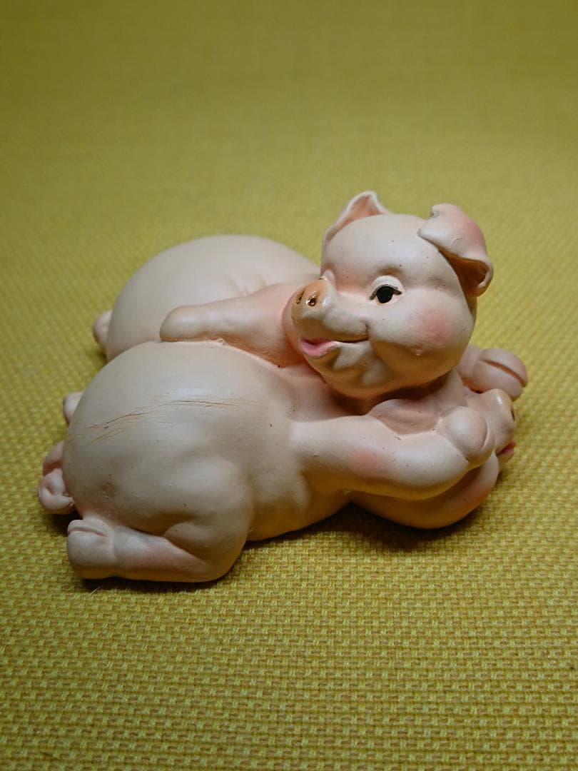 ブタ　豚　子豚　陶器　オブジェ　置物　インテリア　工芸品　美術品　A1710