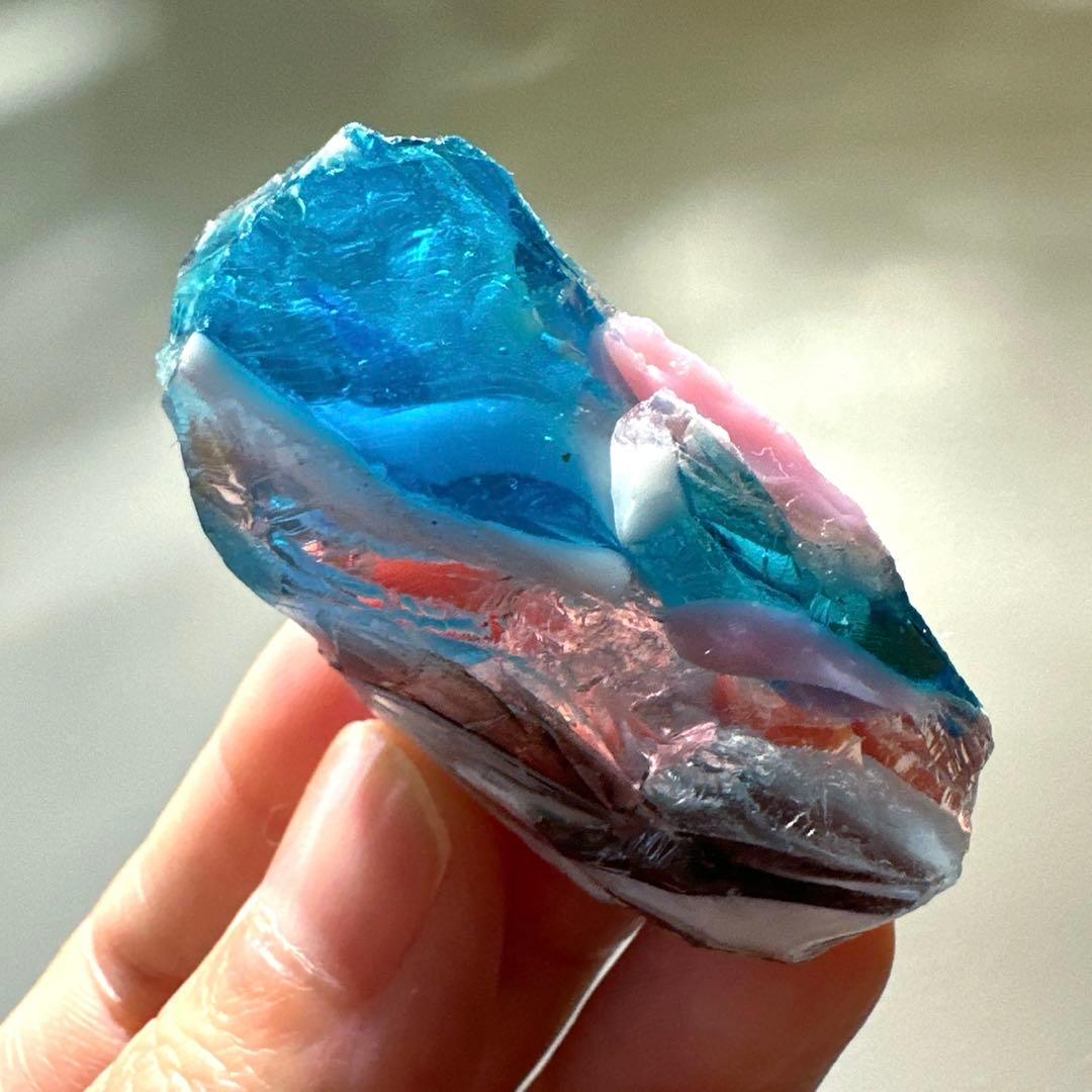 アンダラクリスタル　マルチカラー　レア　28.9g シエラネバダ