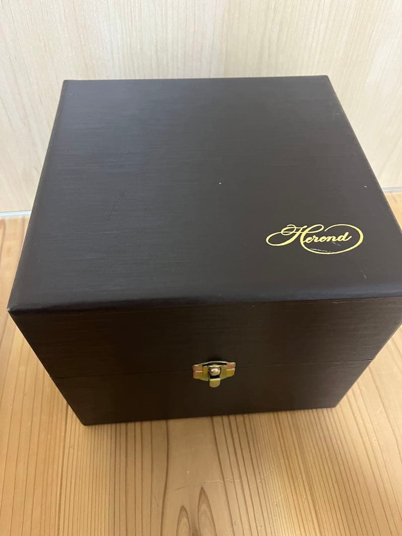 ヘレンド 陶器 ダルマ 縁起 ヴィクトリアブーケ 台座 ケース付