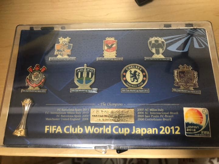 【限定品】FIFA クラブワールドカップ2011 チームエンブレム　ピンバッジ
