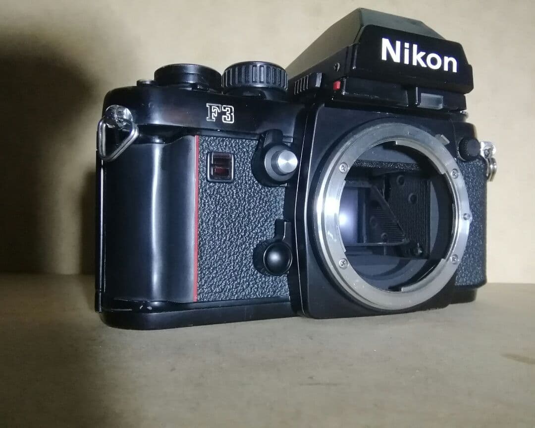 ニコンF3、プロカメラマンに人気、ニコンの傑作、銘機、送料無料
