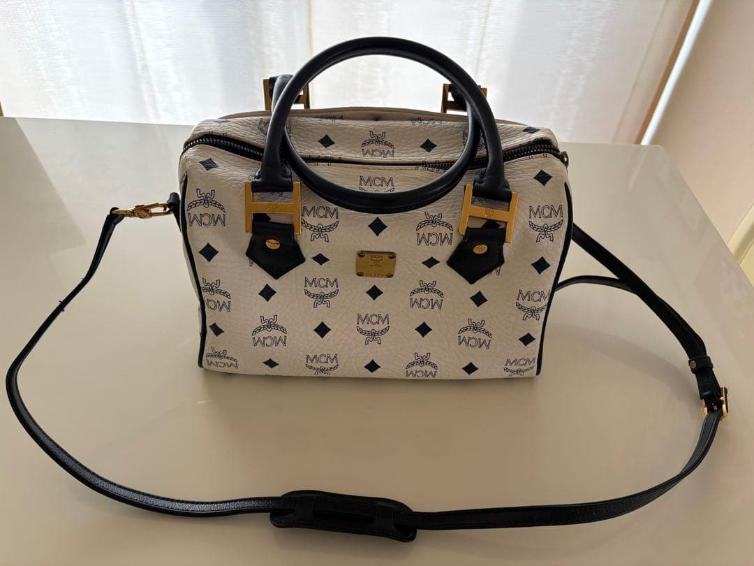 MCM ホワイト ロゴプリント ショルダーバッグ　2個セット