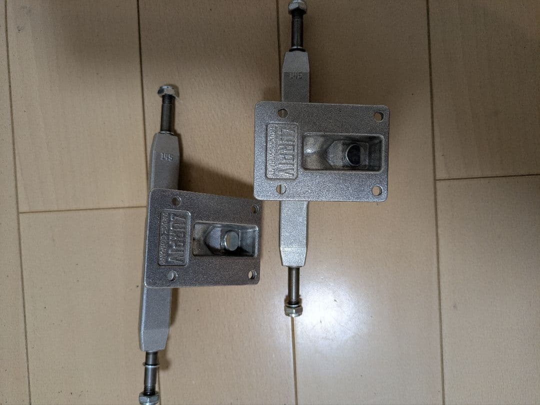 lurpivtrack 145 （デッキ幅8.12〜8.5）新品未使用　トラック