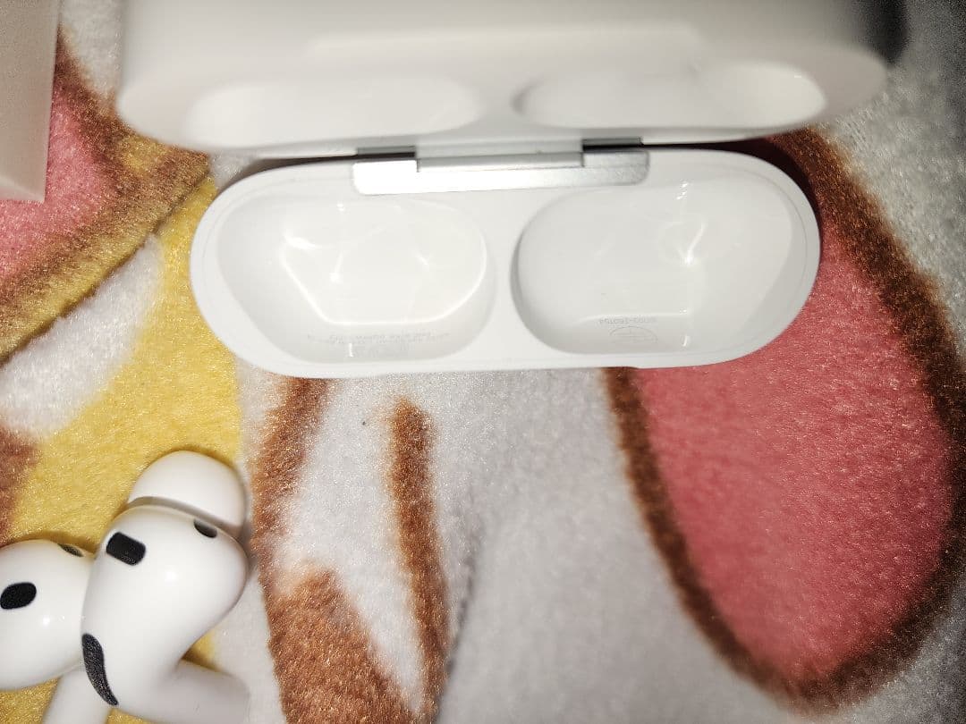 AirPods Pro 第3世代【正規品・付属品完備】iPhoneイヤホン