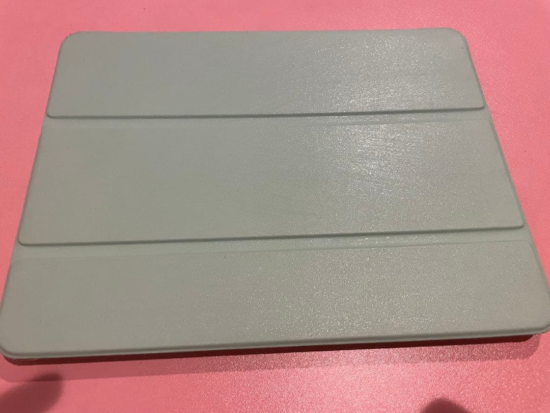 美品　Apple iPad Air2 64GB シルバー（Wi-Fiモデル）