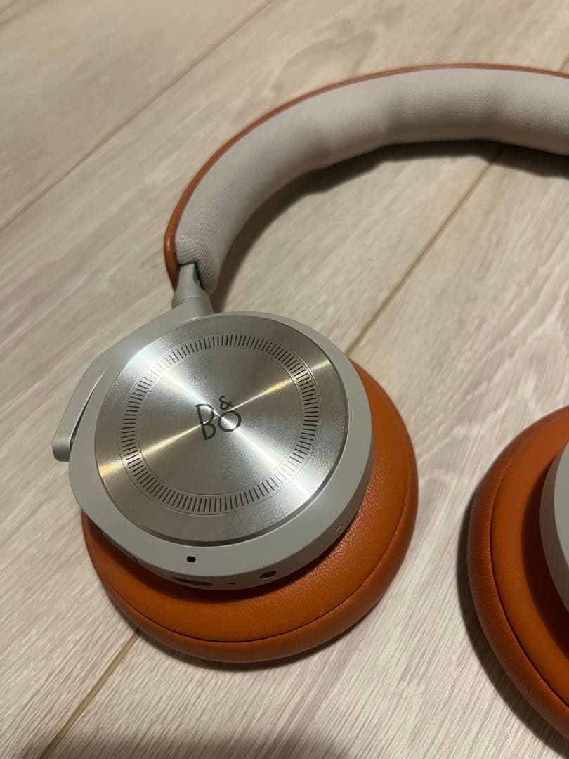 【未使用美品！】Bang & Olufsen ワイヤレスヘッドホン オレンジ