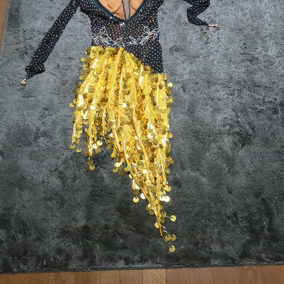 社交ダンスドレス 黒と金 ビーズ装飾