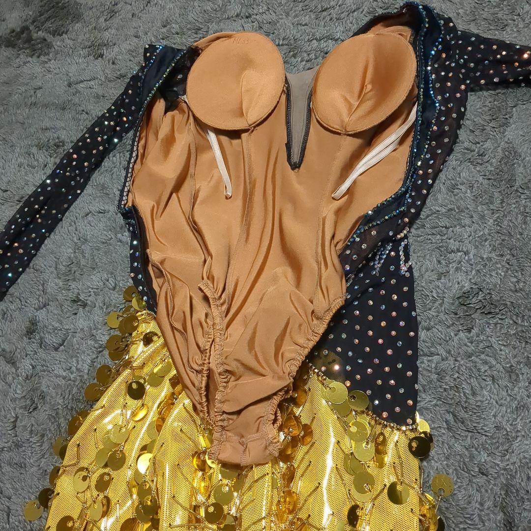 社交ダンスドレス 黒と金 ビーズ装飾