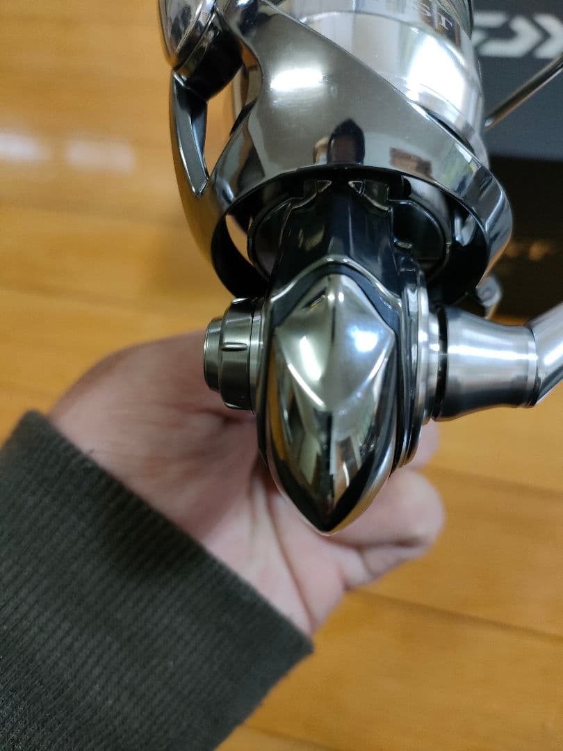 DAIWA 22イグジスト LT2500S リール