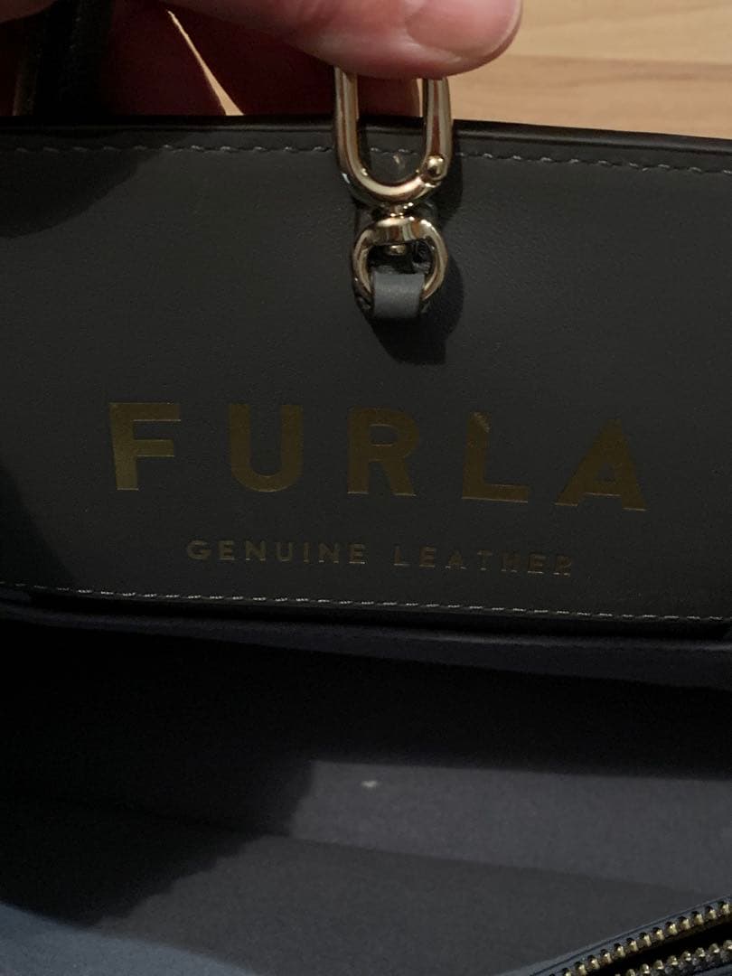 【美品】FURLA グレー ハンドバッグ