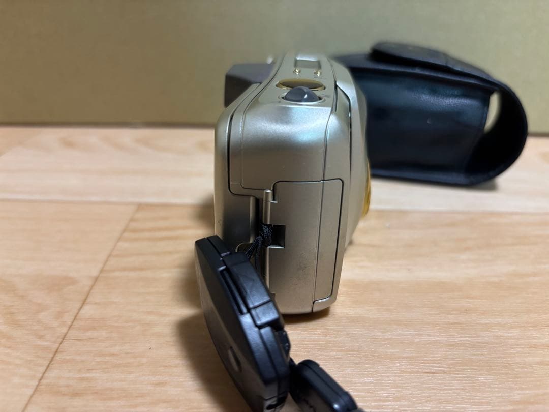 Olympus(オリンパス) μ [mju:] ZOOM 140 VF カメラ