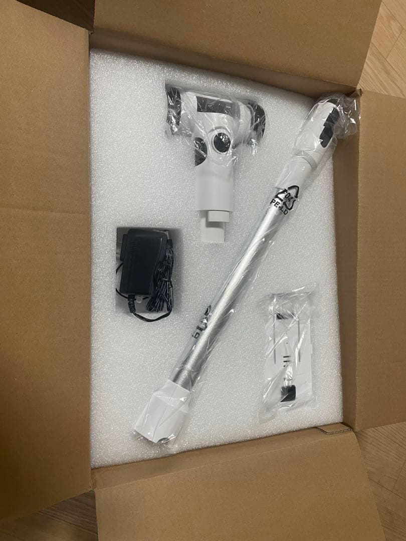 コードレス掃除機 サイクロン式 65000Pa LEDライト付き