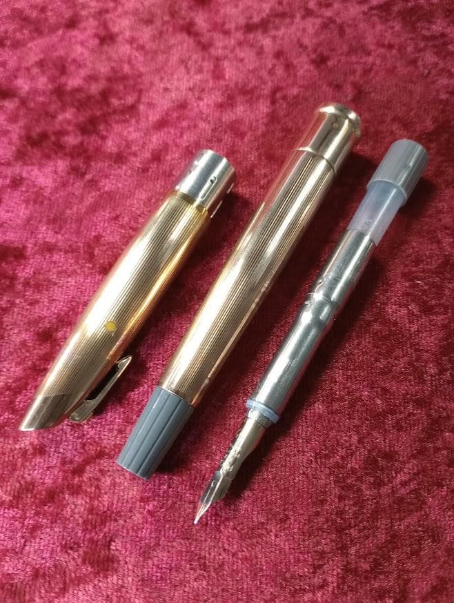 PILOT パイロット 万年筆 初代 高級 キャップレス【CLF-1000GW】
