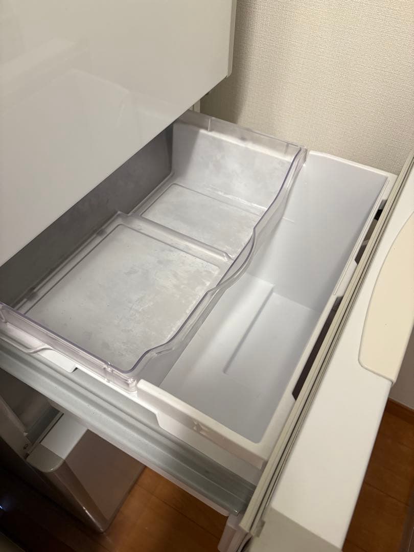 冷蔵庫　日立　R-S30AMV 容量300L ファミリータイプ　送料込み