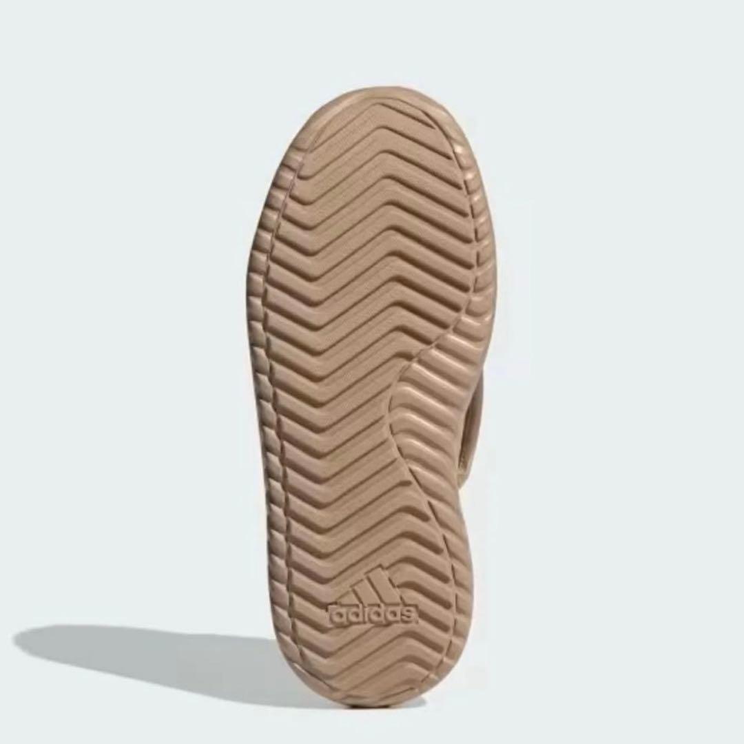 韓国限定adidas アディダス23.0㎝ グランドコートミュール　ボアサンダル