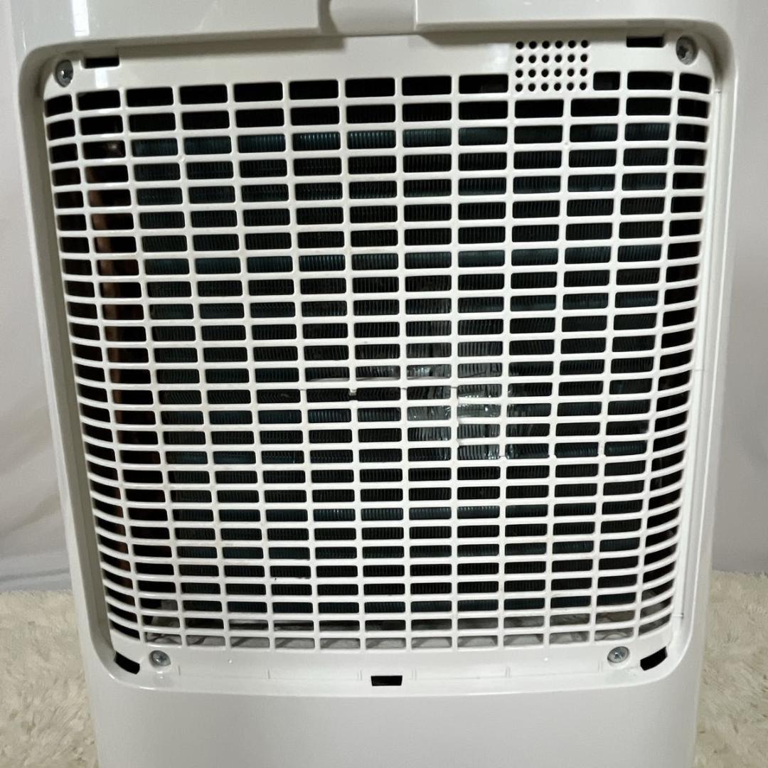 ✨部屋干し除湿✨ シャープ　除湿機　衣類乾燥　CV-H71-W 2018年製