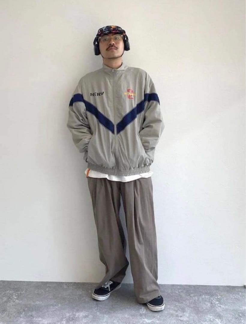 EVANGELION(エヴァンゲリオン)コラボ刺繍ナイロンブルゾン グレー M