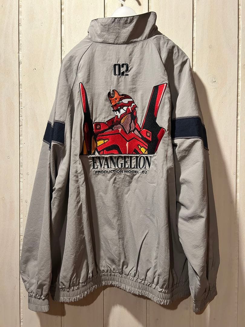 EVANGELION(エヴァンゲリオン)コラボ刺繍ナイロンブルゾン グレー M