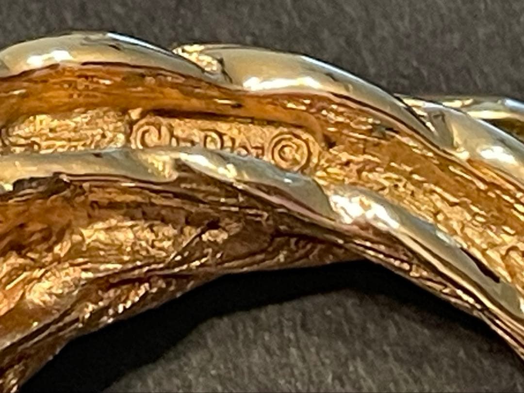 クリスチャンディオール　ディオール　Dior　ブローチ