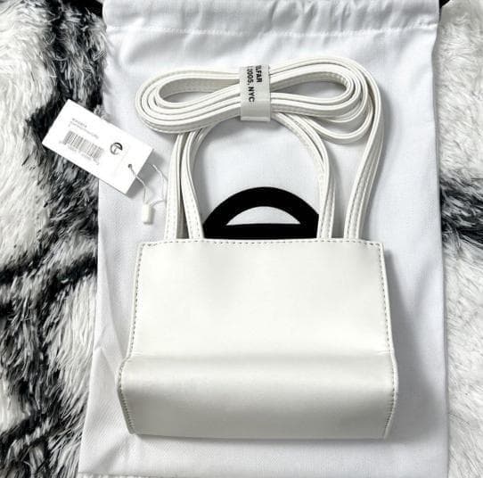 新品未使用TELEAR ホワイトショルダーバッグ