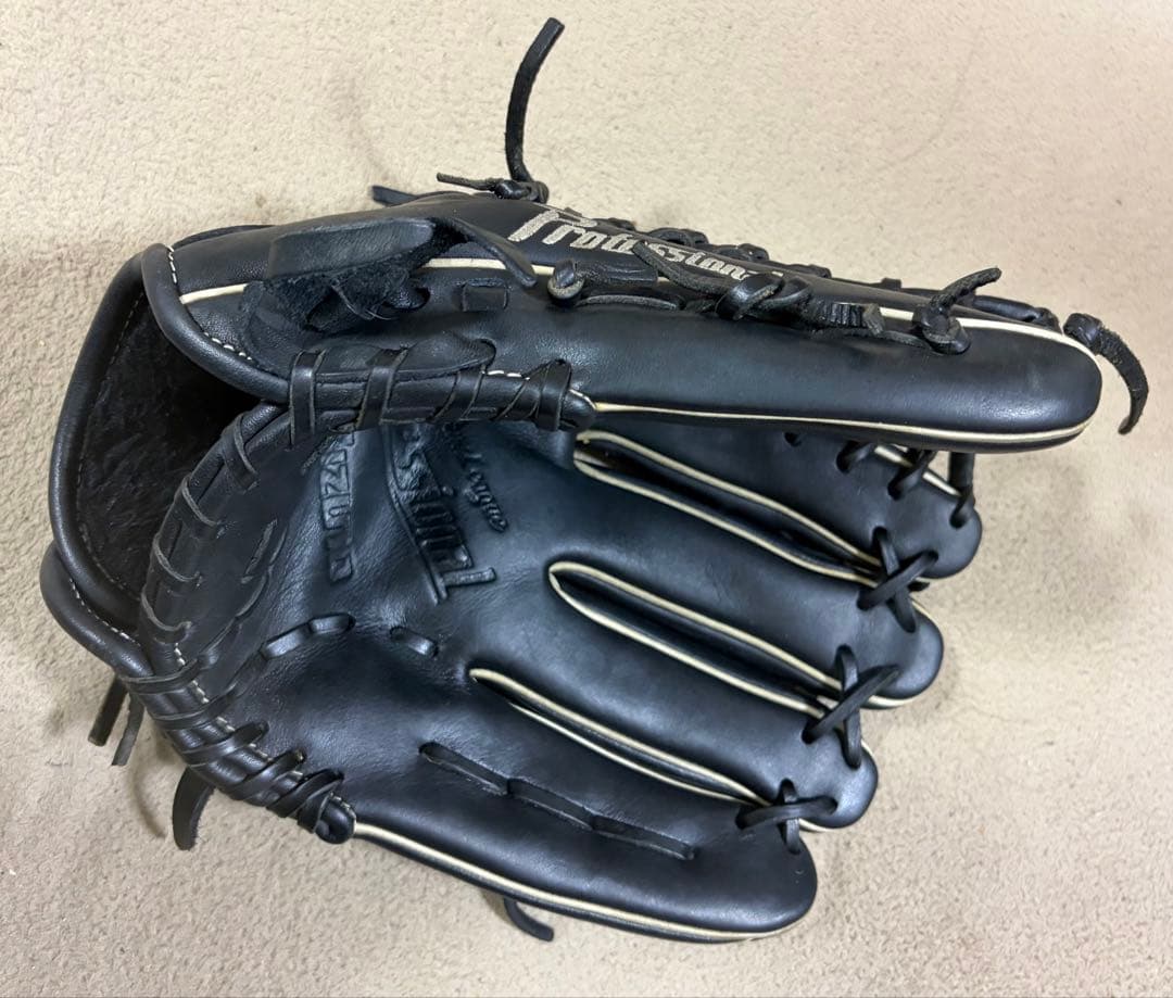 ミズノ イチローモデル 白ラベル 外野用 旧ラベル 状態良好