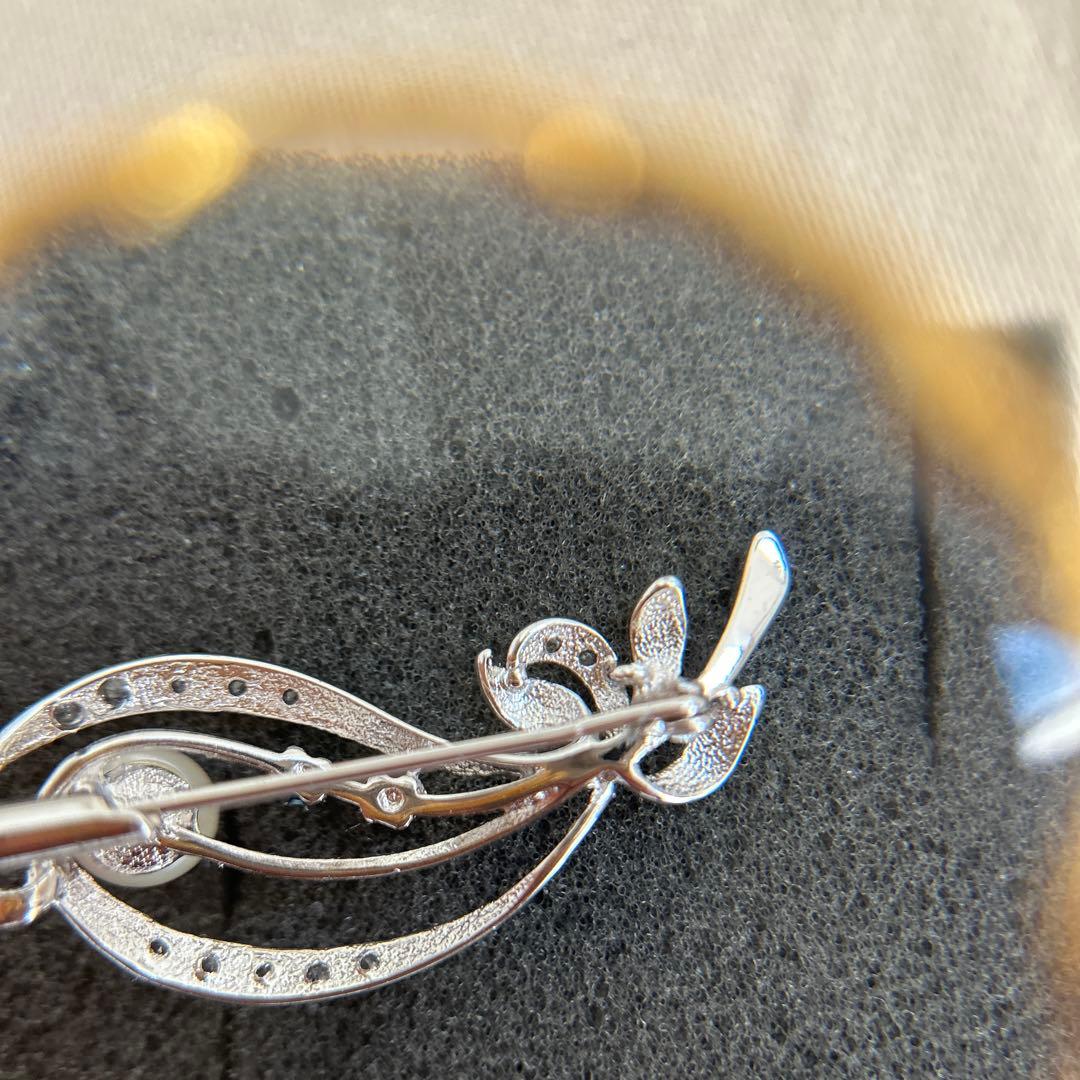 ネックレストップ　ブローチ　パール真珠　サファイア色