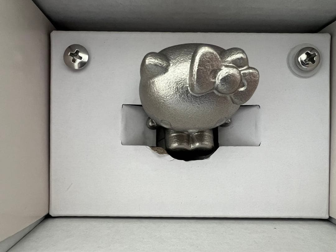 日本未発売　海外限定　ストウブ　ハローキティノブ　鍋・フライパン・スキレット