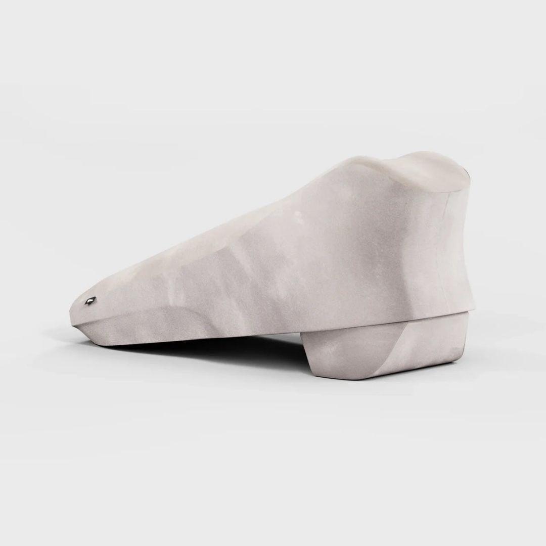 美品　 Prone Cushion™（プローンクッション）ドーンベージュ